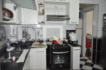 Cozinha  de apartamento à venda com 3 quartos, 85m² em Sampaio, Rio de Janeiro