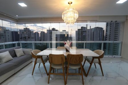 Apartamento à venda com 103m², 3 quartos e 2 vagasVaranda