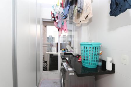 Apartamento à venda com 103m², 3 quartos e 2 vagasLavanderia