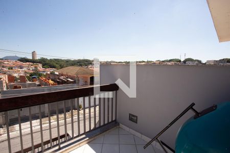 Casa à venda com 267m², 4 quartos e 4 vagasVARANDA QUARTO 1