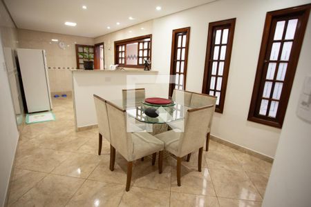 Casa à venda com 267m², 4 quartos e 4 vagasCOPA