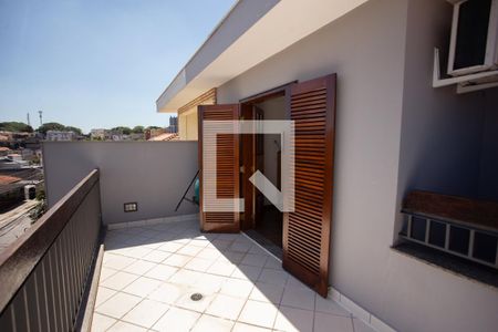 Casa à venda com 267m², 4 quartos e 4 vagasVARANDA QUARTO 1