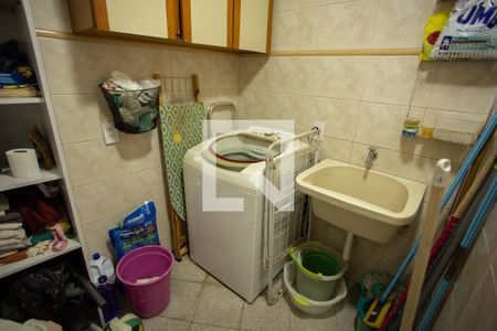 Casa à venda com 267m², 4 quartos e 4 vagasÁREA DE SERVIÇO