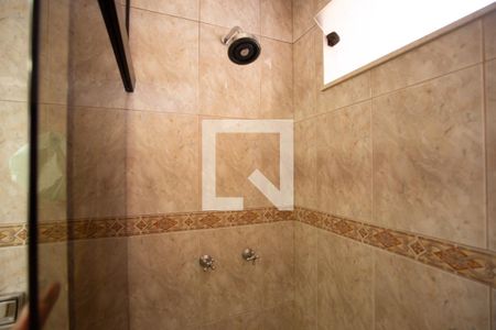 Casa à venda com 267m², 4 quartos e 4 vagasBANHEIRO QUARTO 1