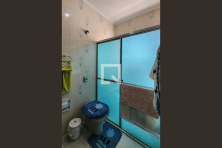 Casa à venda com 338m², 3 quartos e 5 vagas Casa à venda com 338m², 3 quartos e 5 vagasBanheiro da Suíte