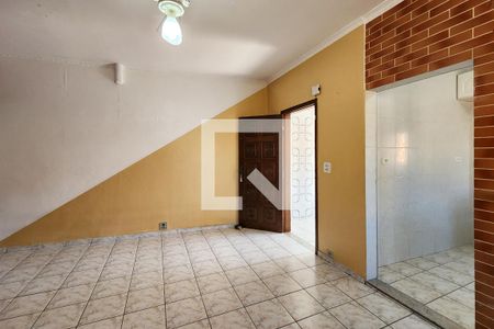 Casa à venda com 338m², 3 quartos e 5 vagas Casa à venda com 338m², 3 quartos e 5 vagasSala - Casa 2