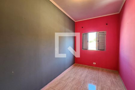 Casa à venda com 338m², 3 quartos e 5 vagas Casa à venda com 338m², 3 quartos e 5 vagasQuarto 1 - Casa 2