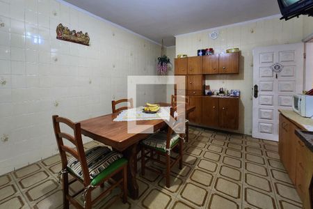 Casa à venda com 338m², 3 quartos e 5 vagas Casa à venda com 338m², 3 quartos e 5 vagasCozinha