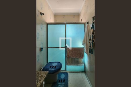 Casa à venda com 338m², 3 quartos e 5 vagas Casa à venda com 338m², 3 quartos e 5 vagasBanheiro da Suíte