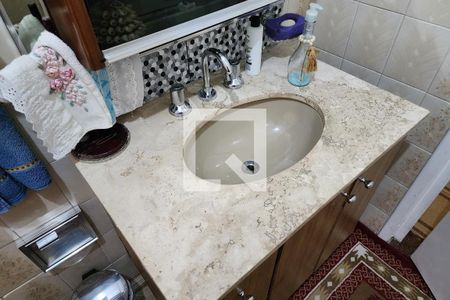 Casa à venda com 338m², 3 quartos e 5 vagas Casa à venda com 338m², 3 quartos e 5 vagasBanheiro Social