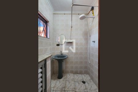 Casa à venda com 338m², 3 quartos e 5 vagas Casa à venda com 338m², 3 quartos e 5 vagasBanheiro Social - Casa 2