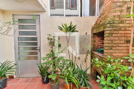 Casa para alugar com 164m², 4 quartos e 1 vagaQuintal e Churrasqueira