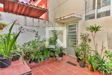 Casa para alugar com 164m², 4 quartos e 1 vagaQuintal e Churrasqueira
