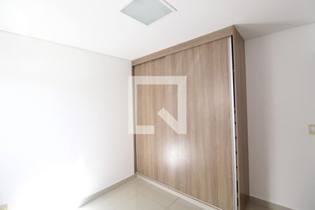 Quarto 1 de apartamento para alugar com 2 quartos, 57m² em Tubalina, Uberlândia