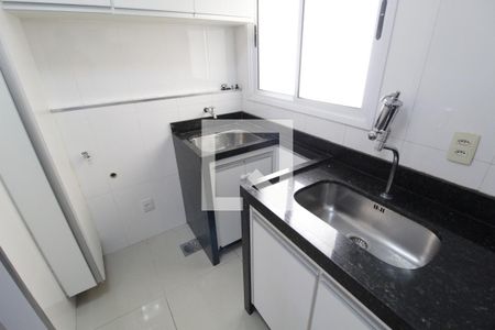 Apartamento para alugar com 57m², 2 quartos e 1 vagaCozinha e Área de Serviço