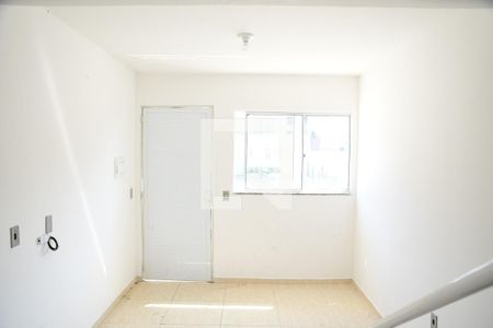 Sala de casa de condomínio para alugar com 2 quartos, 49m² em Jardim Santana, Cotia