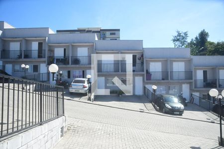 Sala de casa de condomínio para alugar com 2 quartos, 49m² em Jardim Santana, Cotia