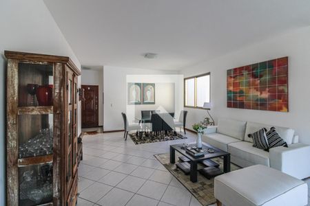 Apartamento à venda com 192m², 3 quartos e 2 vagasSala