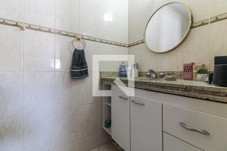 Apartamento à venda com 192m², 3 quartos e 2 vagasSuíte - Banheiro