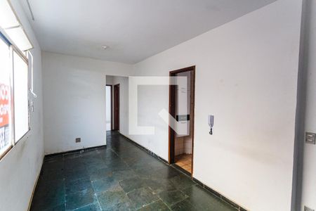 Sala de apartamento à venda com 3 quartos, 56m² em Sagrada Família, Belo Horizonte