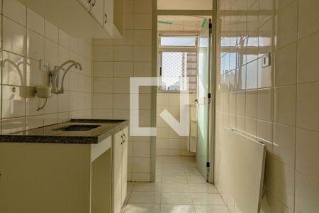 Cozinha  de apartamento para alugar com 2 quartos, 50m² em Chácara Inglesa, São Paulo