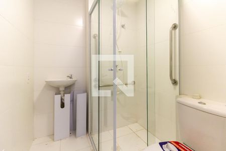Banheiro de apartamento para alugar com 1 quarto, 28m² em Barra Funda, São Paulo