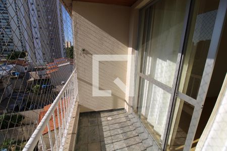 Varanda de apartamento para alugar com 3 quartos, 65m² em Santa Teresinha, São Paulo