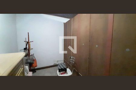 Casa à venda com 150m², 3 quartos e 2 vagasQuarto 2 