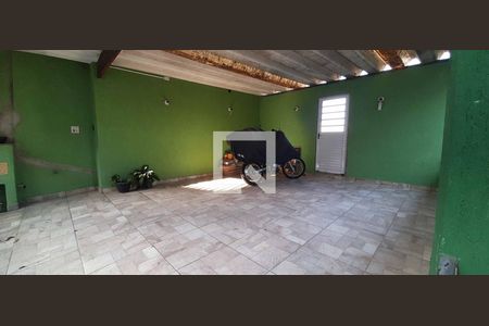 Casa à venda com 150m², 3 quartos e 2 vagasGaragem