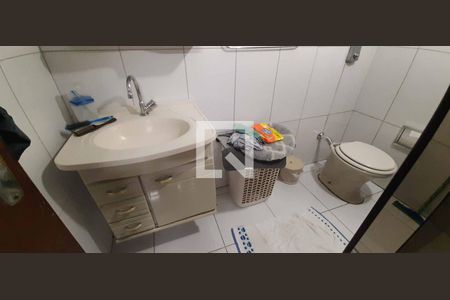 Casa à venda com 150m², 3 quartos e 2 vagasBanheiro