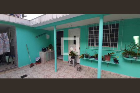 Casa à venda com 150m², 3 quartos e 2 vagasQuintal