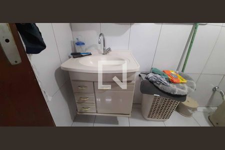 Casa à venda com 150m², 3 quartos e 2 vagasBanheiro