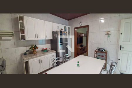 Casa à venda com 150m², 3 quartos e 2 vagasCozinha