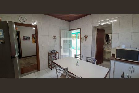 Casa à venda com 150m², 3 quartos e 2 vagasCozinha