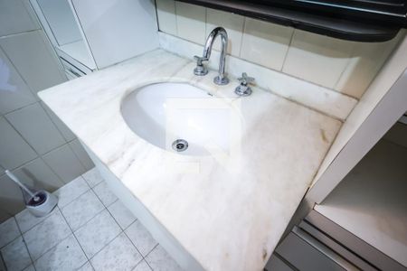 Casa à venda com 125m², 2 quartos e 2 vagas Casa à venda com 125m², 2 quartos e 2 vagasBanheiro Social