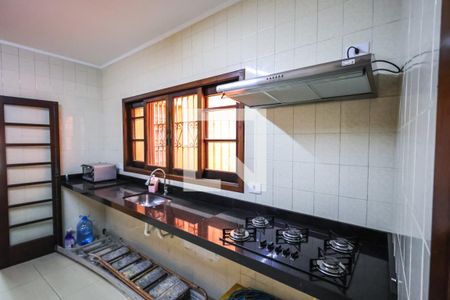 Casa à venda com 125m², 2 quartos e 2 vagas Casa à venda com 125m², 2 quartos e 2 vagasCozinha