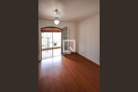 Casa à venda com 125m², 2 quartos e 2 vagas Casa à venda com 125m², 2 quartos e 2 vagasQuarto