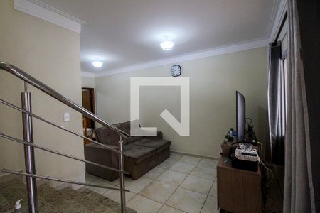 Sala de casa à venda com 2 quartos, 64m² em Vila Ivg, São Paulo