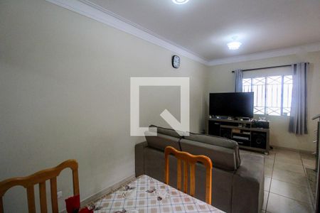 Sala de casa à venda com 2 quartos, 64m² em Vila Ivg, São Paulo