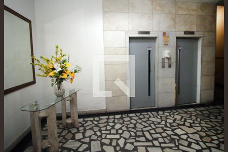 Área comum - Elevadores de apartamento para alugar com 2 quartos, 79m² em Bonsucesso, Rio de Janeiro