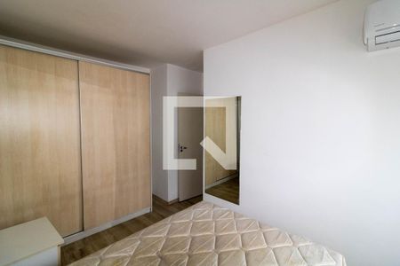 Quarto 2 de apartamento para alugar com 2 quartos, 46m² em Cristal, Porto Alegre