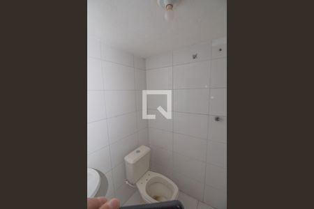 Banheiro de casa para alugar com 1 quarto, 45m² em Vila Fátima, São Paulo