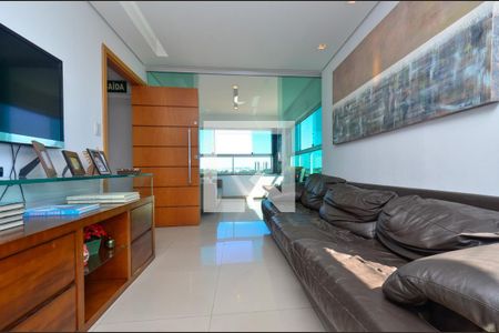 Sala de estar de apartamento à venda com 4 quartos, 120m² em Santa Ines, Belo Horizonte