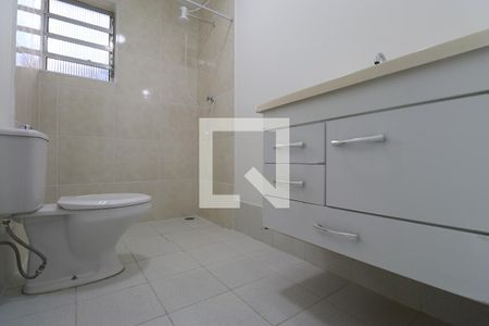 Banheiro de apartamento à venda com 1 quarto, 43m² em Vila Romana, São Paulo