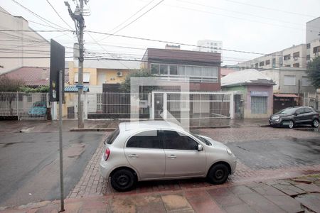 Sala de Estar Vista de casa à venda com 2 quartos, 180m² em Rio Branco, Porto Alegre