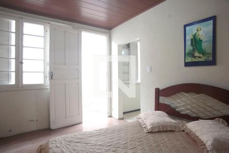 Quarto 1 de casa à venda com 2 quartos, 180m² em Rio Branco, Porto Alegre