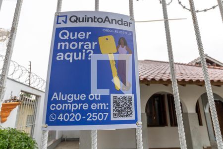 Casa à venda com 297m², 3 quartos e 4 vagas Casa à venda com 297m², 3 quartos e 4 vagasPlaquinha