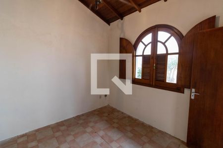Casa à venda com 297m², 3 quartos e 4 vagas Casa à venda com 297m², 3 quartos e 4 vagasQuarto de Serviço