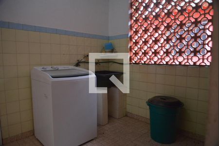 Casa à venda com 216m², 3 quartos e 4 vagasÁrea de Serviço