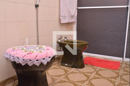 Casa à venda com 216m², 3 quartos e 4 vagasBanheiro